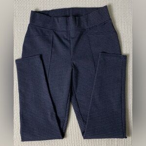 Seven7 pull-on ponte knit pants Size M